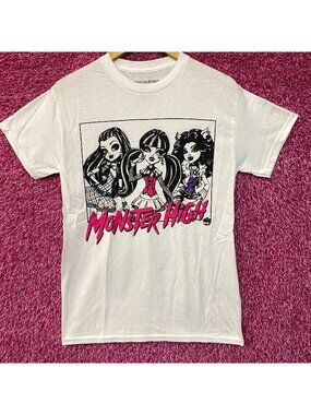 Monster High Trio Frame Graphic Design T-Shirt Small